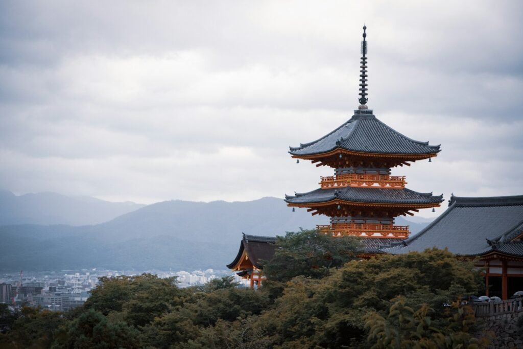 Kiyomizu-dera with a tower