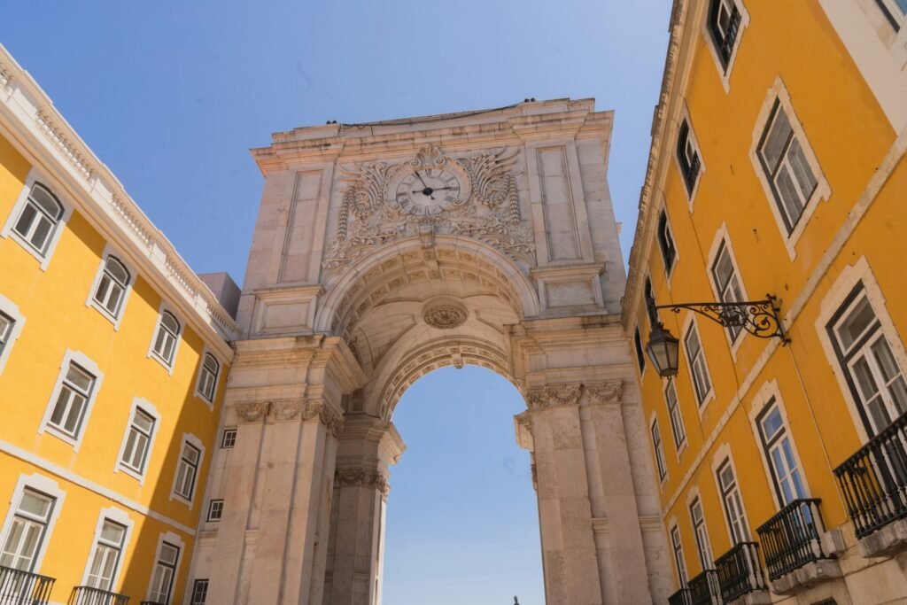 a large arch in the middle of a building